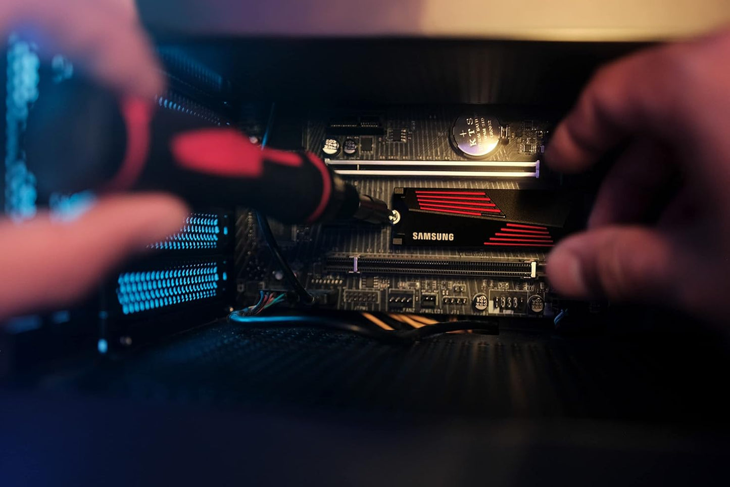 SAMSUNG 990 PRO w/Heatsink SSD 2TB, PCIe Gen4 M.2 2280 Internal Solid State Hard Drive, Seq. Read Speeds Up To 7,450MB/s for High End Computing, Workstations, Compatible w/PlayStation 5, MZ-V9P2T0CW - T